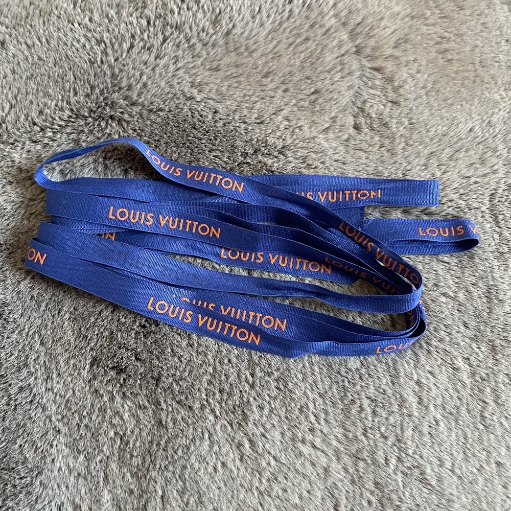 Louis Vuitton Blue Ribbon